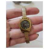 Lot of 8 Vintage Wristwatches Assorted Brands and Styles