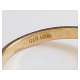 Elegant 10k Gold Ring with Three Green Gemstones 2.66g
