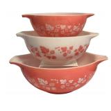 K - Vintage Pyrex Gooseberry Cinderella Nesting Mixing Bowl Set