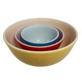 K - Set of 3 Vintage Pyrex Nesting Mixing Bowls Yellow Red Blue