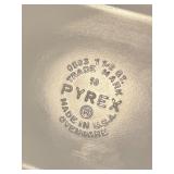 Vintage Pyrex Amish Butterprint Casserole Dish Set