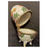 Set of 2 Porcelain Trinket Boxes with Floral Designs
