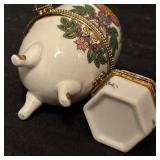Set of 2 Porcelain Trinket Boxes with Floral Designs