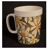 Set of 4 Vintage West Bend Daisy Coffee Mugs