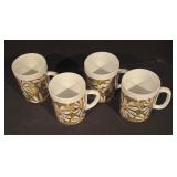 Set of 4 Vintage West Bend Daisy Coffee Mugs