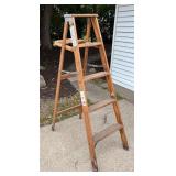 5 Foot Wooden Type II Commercial Ladder by White Metal
