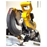 DeWalt 12-Inch Double-Bevel Sliding Compound Miter Saw