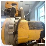 DeWalt 12-Inch Double-Bevel Sliding Compound Miter Saw