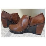 Pair of Gently Used Brown Leather Wedge Dansko Shoes, Size 40