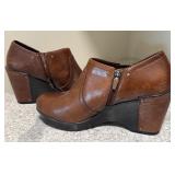 Pair of Gently Used Brown Leather Wedge Dansko Shoes, Size 40