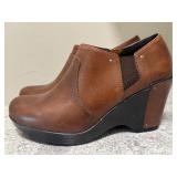 Pair of Gently Used Brown Leather Wedge Dansko Shoes, Size 40
