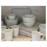 Crate and Barrel Mercer Dinnerware Set