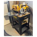 G - DeWalt DW735 13 Inch Heavy-Duty Thickness Planer with Stand