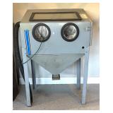 G - Skat Blast Dry Blast Cabinet System with Dust Collector