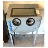 G - Skat Blast Dry Blast Cabinet System with Dust Collector