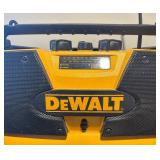 G - DeWalt DW911 Work Site Radio Charger