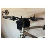 G - Trek 7.5 FX Hybrid Bicycle with Accessories