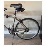 G - Trek 7.5 FX Hybrid Bicycle with Accessories