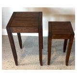 G - Set of 2 Wooden Nesting Tables with Tapered Legs