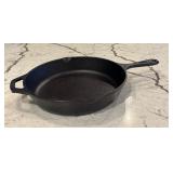 K - Lodge 10.5-Inch Cast Iron Skillet, Pre-Owned