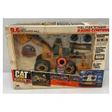 Vintage New Bright Cat Loader 916 1/20 Scale 9.6 Volt RC In Original Box Never Opened (BOx Is In Rough Shape)