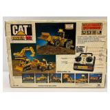 Vintage New Bright Cat Loader 916 1/20 Scale 9.6 Volt RC In Original Box Never Opened (BOx Is In Rough Shape)