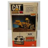 Vintage New Bright Cat Loader 916 1/20 Scale 9.6 Volt RC In Original Box Never Opened (BOx Is In Rough Shape)