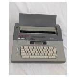 Smith Corona SD 680 Word Processing Typewriter