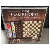 Deluxe Game House Mahogany Wood Style Board Game Set Deluxe Game House Mahogany Wood Style Board Game Set