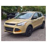 2015 FORD ESCAPE S *No Accidents* (NO RESERVE)
