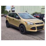2015 FORD ESCAPE S *No Accidents* (NO RESERVE)