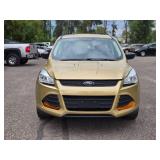 2015 FORD ESCAPE S *No Accidents* (NO RESERVE)
