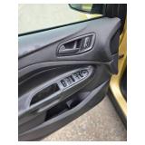 2015 FORD ESCAPE S *No Accidents* (NO RESERVE)