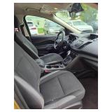 2015 FORD ESCAPE S *No Accidents* (NO RESERVE)
