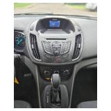 2015 FORD ESCAPE S *No Accidents* (NO RESERVE)