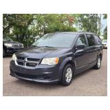 2013 DODGE GRAND CARAVAN SXT *No Accidents* (NO RESERVE)