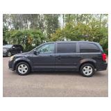 2013 DODGE GRAND CARAVAN SXT *No Accidents* (NO RESERVE)