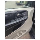 2013 DODGE GRAND CARAVAN SXT *No Accidents* (NO RESERVE)