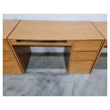 Dresser, Desk and Bed Frame (584087)