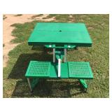 Vintage Academy Broadway - Folding Suitcase Picnic Table Vintage Academy Broadway - Folding Suitcase Picnic Table