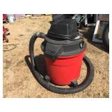 Craftsman Wet/Dry Vac 2.5 HP - Works Craftsman Wet/Dry Vac 2.5 HP - Works
