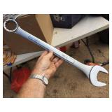 5 Larger Sequential SAE Combination Wrenches 1 3/8" - 1 7/8" 5 Larger Sequential SAE Combination Wrenches 1 3/8" - 1 7/8"