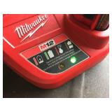 Milwaukee M12 Battery & Charger - Good Milwaukee M12 Battery & Charger - Good