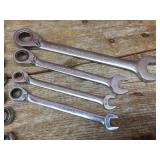 Craftsman - Husky - Gearwrench Metric & SAE Reversible Ratcheting Wrenches Craftsman - Husky - Gearwrench Metric & SAE Reversible Ratcheting Wrenches