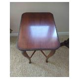 (2) Small Wood Vintage Tables (2) Small Wood Vintage Tables