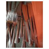 Gibson Flatware & Serving Pieces Gibson Flatware & Serving Pieces