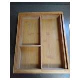(2) Expandable Bamboo Drawer Organizers (2) Expandable Bamboo Drawer Organizers