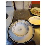 Miscellaneous Platters & Serving Bowls Miscellaneous Platters & Serving Bowls