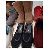 (11) Pairs of Shoes & (2) Ice Grippers (11) Pairs of Shoes & (2) Ice Grippers