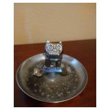 Vintage Mack Truck Bulldog Ashtray Vintage Mack Truck Bulldog Ashtray